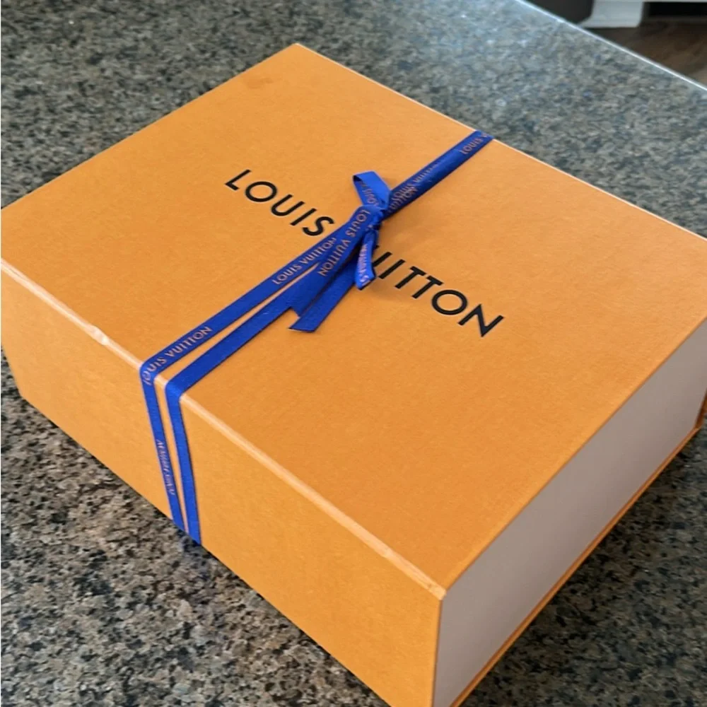 Louis Vuitton LV Trainer Blue Bleached monogram Denim - Picture 6 of 7